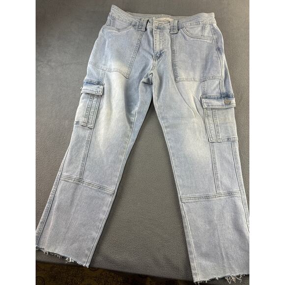 KanCan Cargo Jeans High Rise Light Wash Size 11 29 Stretch Crop Straight Stretch - Picture 1 of 8